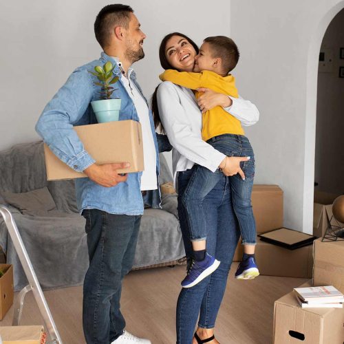 full-shot-family-ready-move-into-new-home-web